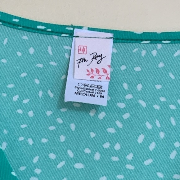 7th Ray | Jaylin Green White V Neck Puff Puff Lightweight Relaxed Fit Top M - Picture 6 of 17